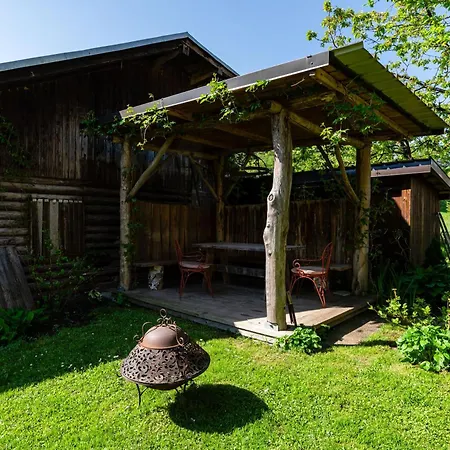Holiday home House, Garden And A Cat *